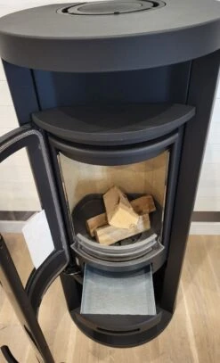 Contura 620G:1 Style Ausstellungsstück -Brunner Verkaufsgeschäft Contura 620G1 Style schwarz FDAAV639013 0324 s3 1280x1280