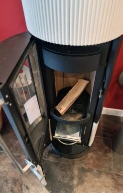 Hase Osaka Ausstellungsstück -Brunner Verkaufsgeschäft Hase Osaka Ausstellungsstueck Kaminofen Keramik Faechertextur in Alabaster 5 kW FDAAV6380103 45yyAsxJfKGwhX 1280x1280